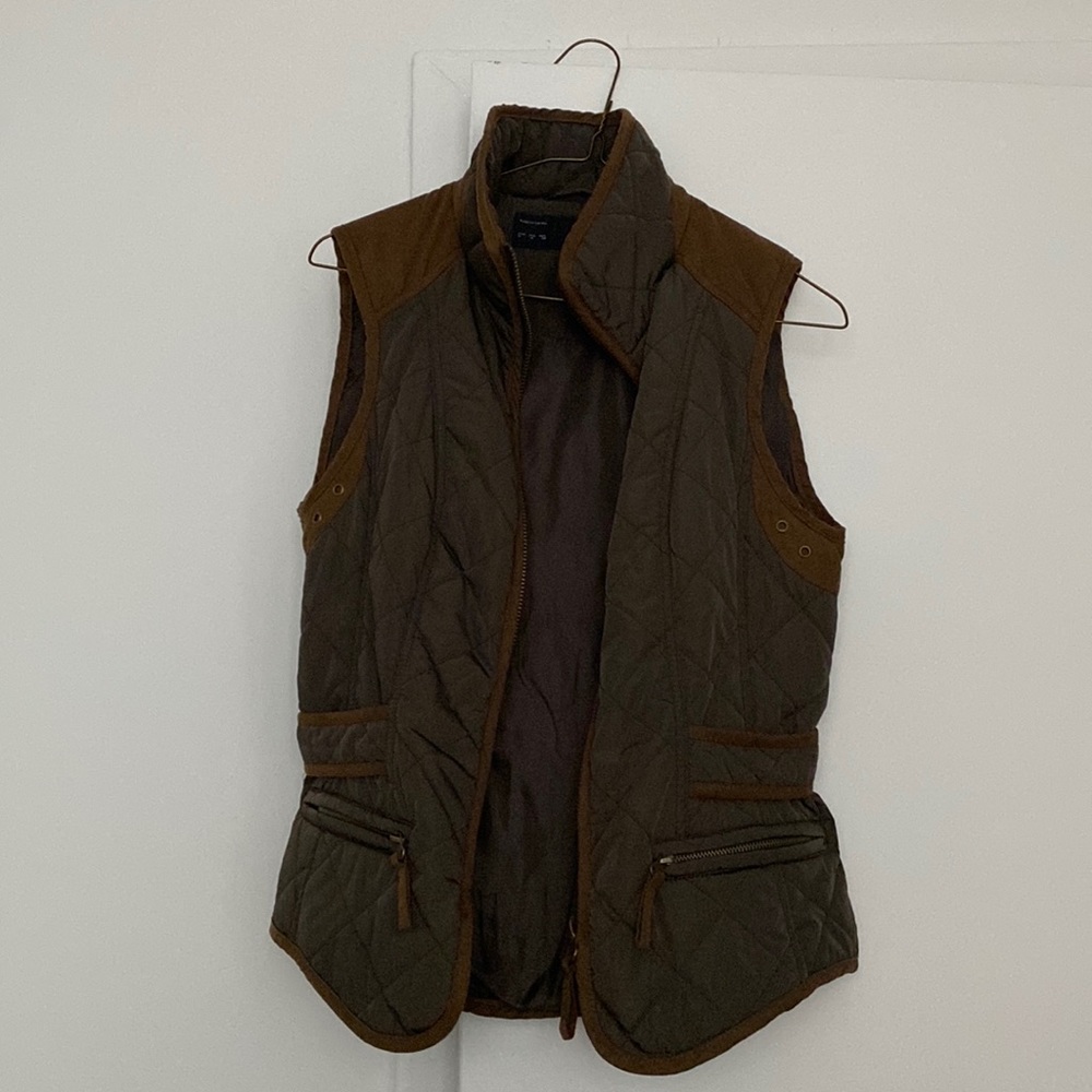 Zara Basic fitted brown vest size M